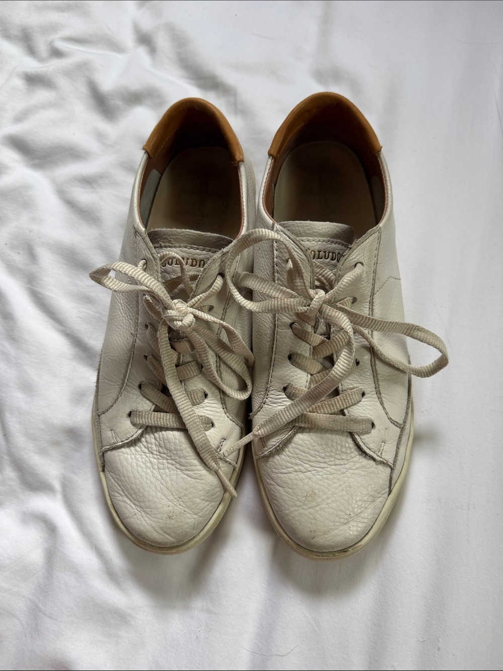 Soludos Cream White Leather Sneakers with Tan Collar